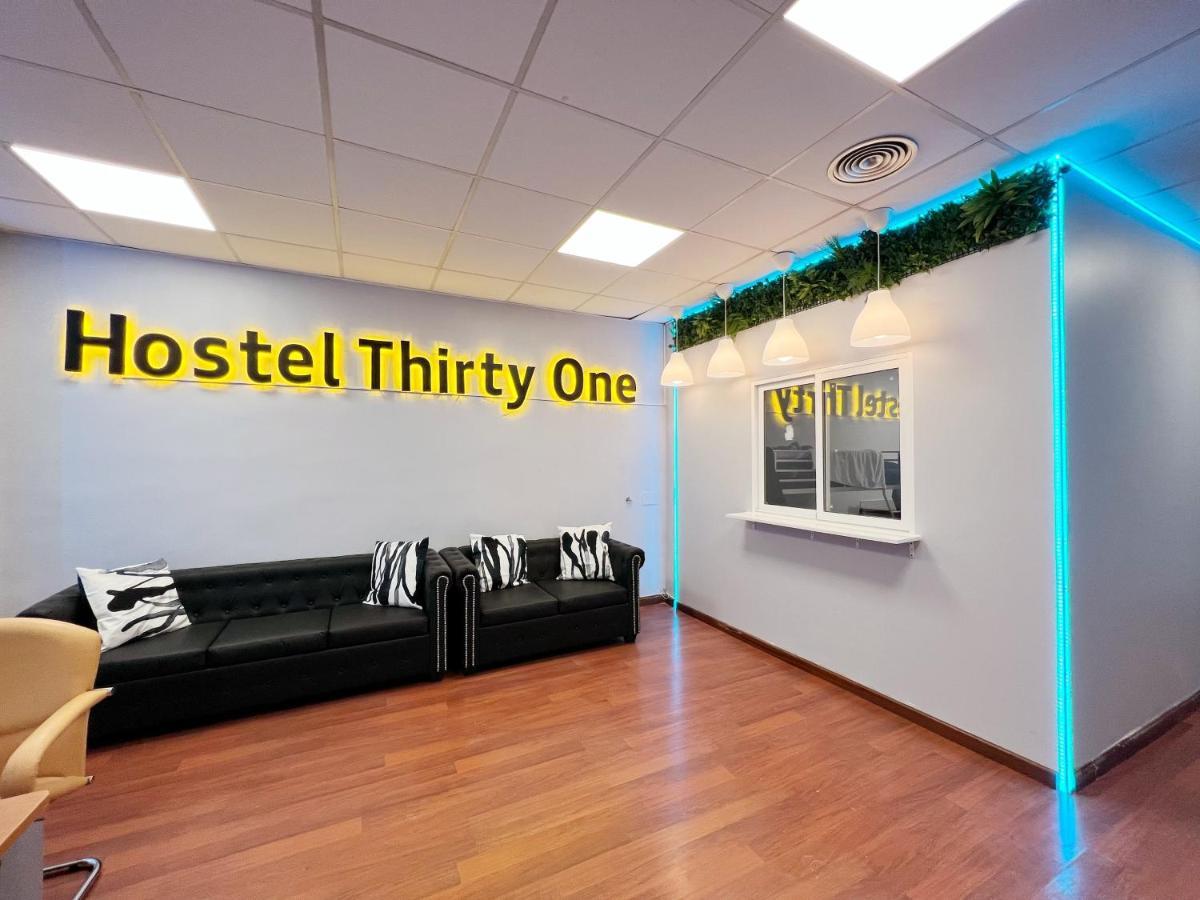 Hostel Thirty One Μαδρίτη Εξωτερικό φωτογραφία